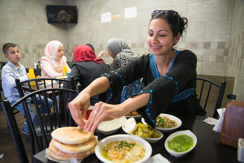 After Burnout, Yasmin Khan Explores Palestinian Cuisine in “Zaitoun” Cookbook