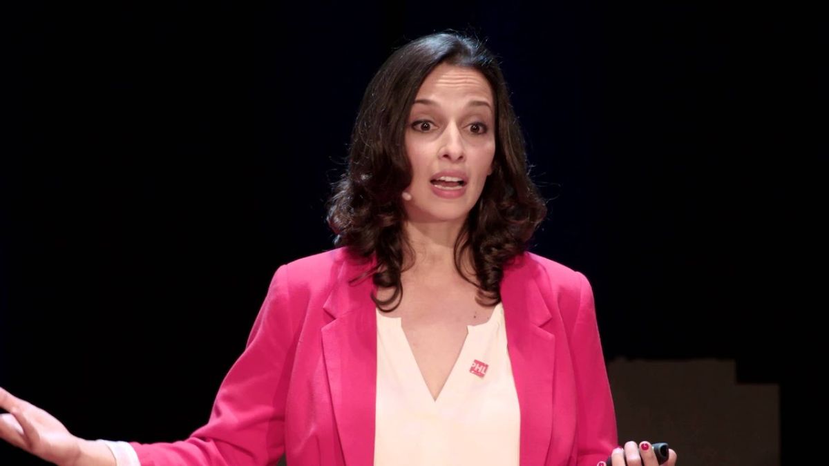 Yasmine Mustafa: “Roar for Good” Founder Designs Wearable Panic Button